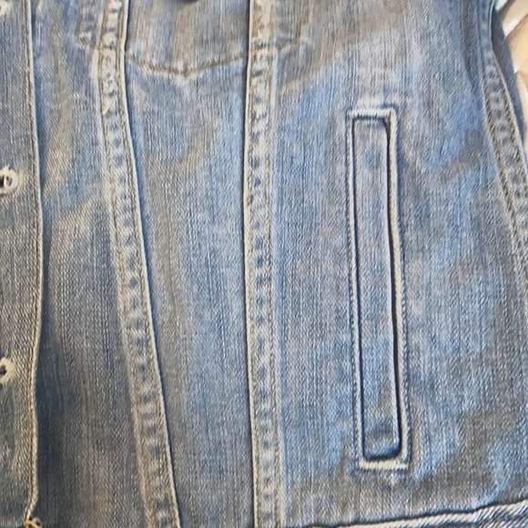 Levi’s women’s denim jacket - Picture 5 of 5